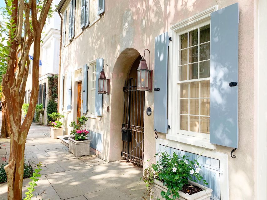 Charleston: Hidden Alleys and Historic Sites Walking Tour - Who will enjoy this walk most