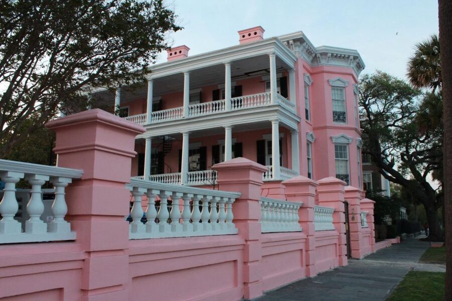 Charleston: Historic City Highlights Guided Bus Tour - A comfortable way to handle Charleston’s heat