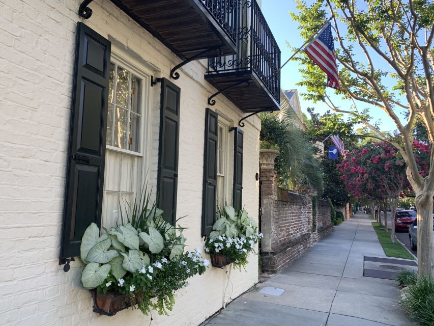 Charleston: Historical Walking Tour with Storytelling - Key points to know before you go