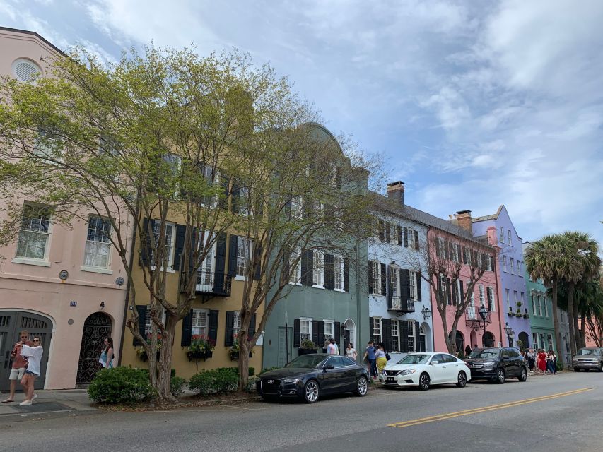Charleston: Historical Walking Tour with Storytelling - White Point Garden and the waterfront pause