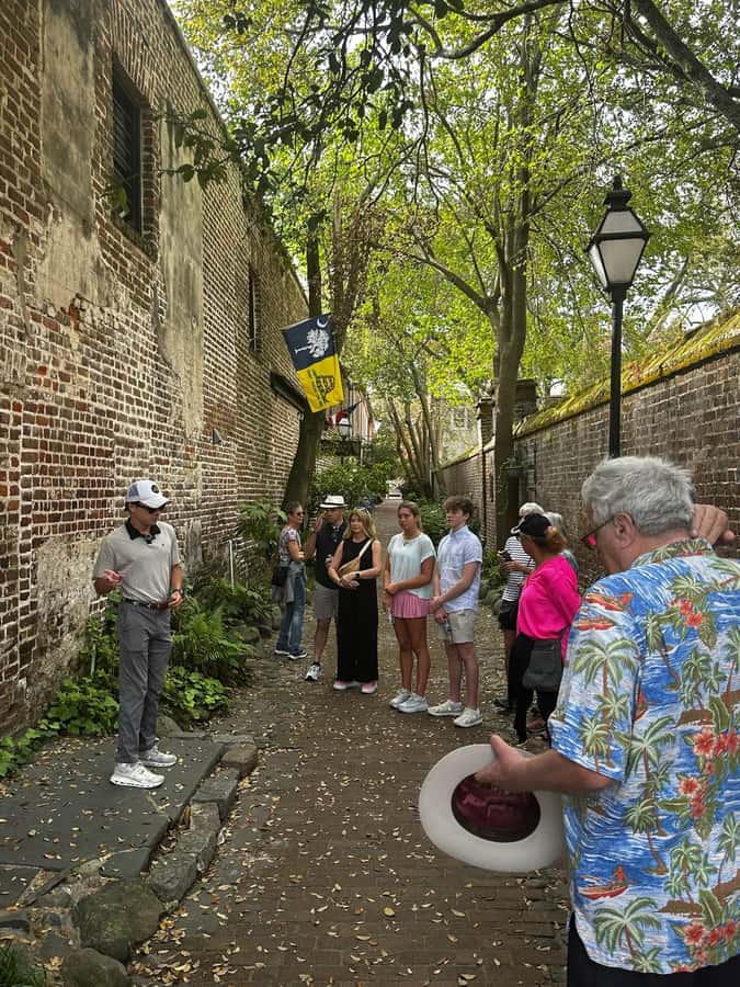 Charleston: History and Architecture Guided Walking Tour - Three alleys that reward a slower look