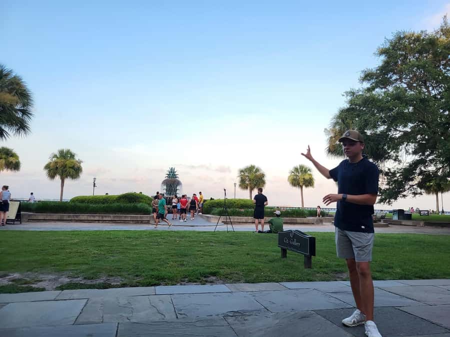 Charleston: History and Architecture Guided Walking Tour - Rainbow Row, City Market, and the city’s public face