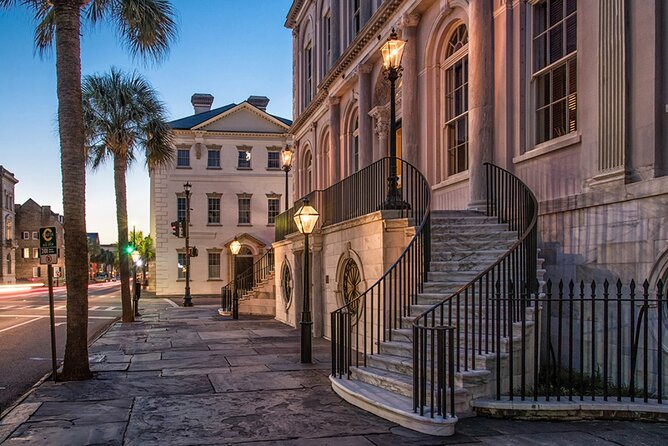 Charleston History and Architecture Walking Tour - Philadelphia Alley finishes with atmosphere and local character