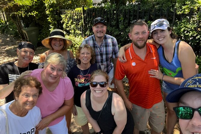 Charleston History Tour - Small Groups Only - History & Alleyways - Why this small Charleston walk works so well