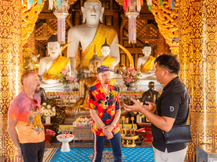 Chiang Mai: Historical and Culture Exploration Walking Tour - Walking to Wat Chedi Luang
