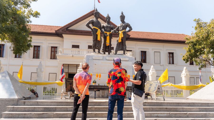 Chiang Mai: Historical and Culture Exploration Walking Tour - Wat Chedi Luang, Ruins and Living Worship