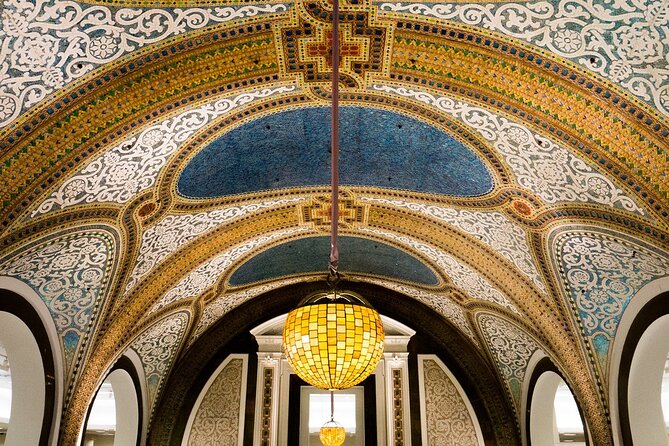 Chicago Architecture and True Crime Tour - Why this Chicago tour feels different