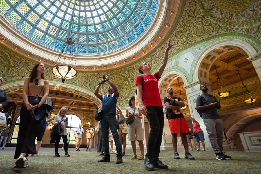 Chicago: Food, History and Architecture Tour - Why this Chicago tour works as a first-day introduction
