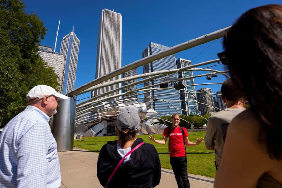 Chicago: Food, History and Architecture Tour - Prohibition stories add character to the buildings
