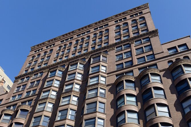 Chicago Walking Tour: Historic Skyscrapers - The Marquette Building and details worth noticing