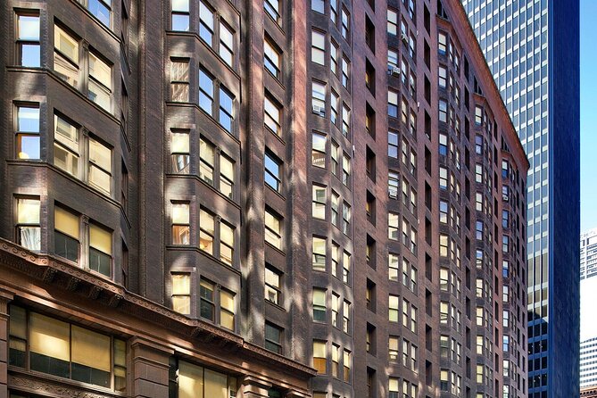 Chicago Walking Tour: Historic Skyscrapers - The Monadnock Building brings the walk to a close