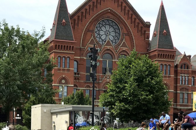 Cincy Brunch History and Streetcar Tour with Riverside Food Tours - A short streetcar ride with practical follow-up advice