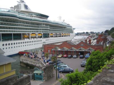 Cobh: 3-Hour Cultural Tour Plus