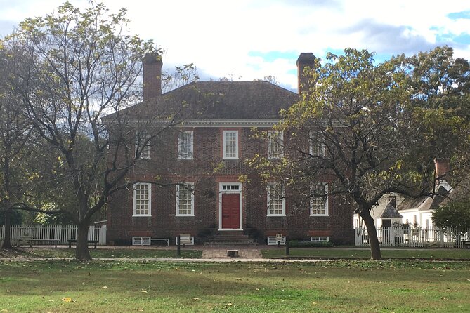 Colonial History Tour in Williamsburg Virginia - The guide makes or breaks the experience