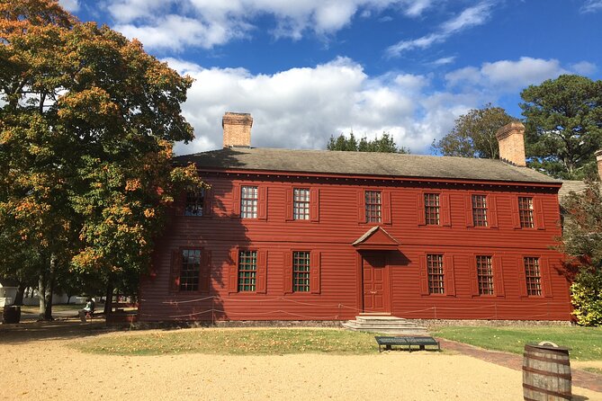 Colonial History Tour in Williamsburg Virginia - The Capitol Building and Virginia’s political world