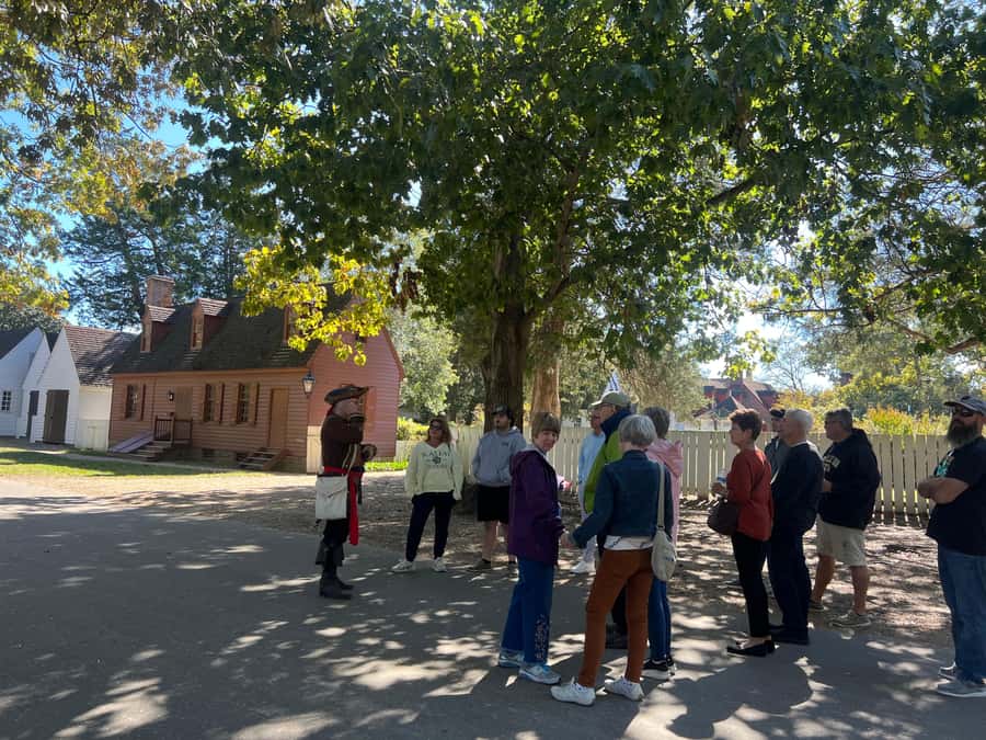 Colonial Williamsburg: Colonial History Guided Walking Tour - Why this 105-minute walk works