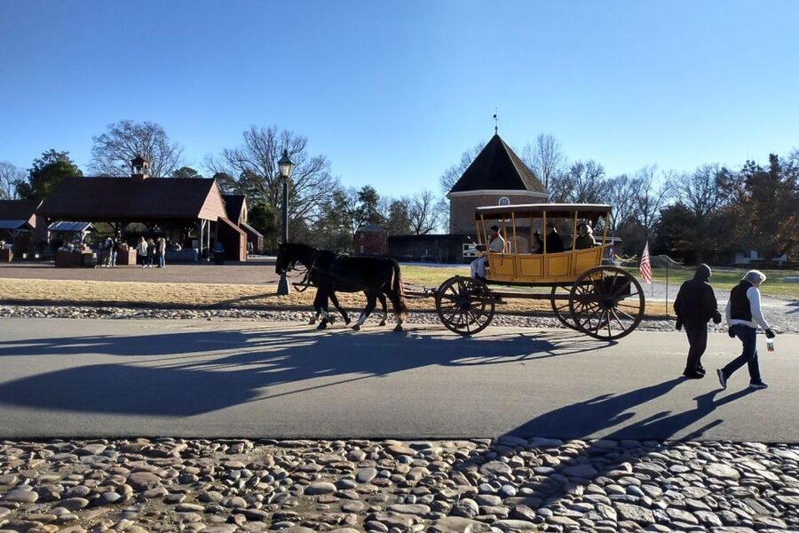 Colonial Williamsburg: Colonial History Guided Walking Tour - Walking comfort, heat, rain, and mobility