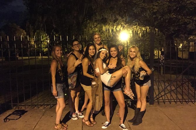 Creepy Crawl Night-Time Haunted Pub Walking Tour of Savannah's Historic District - How much ghost story do you really get?