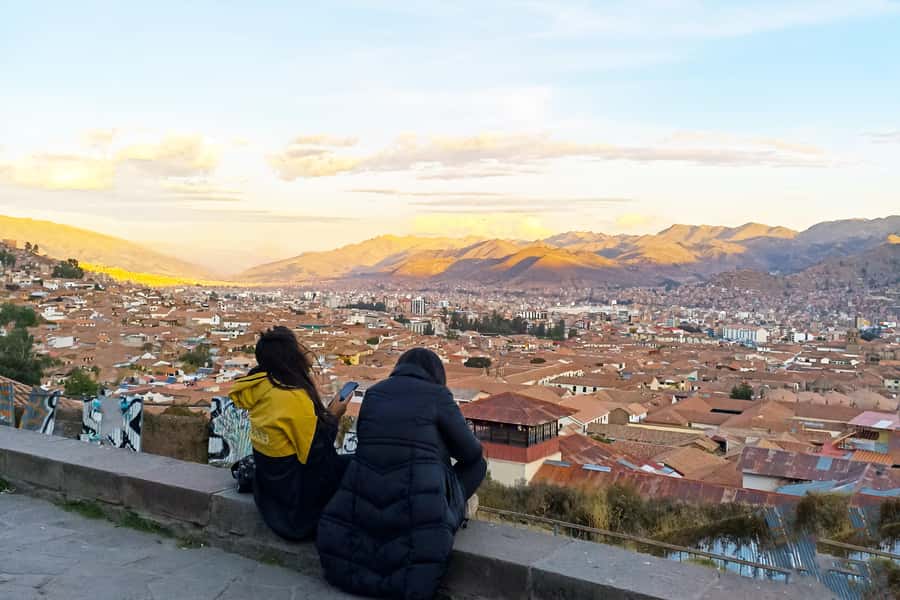 Cusco: Historic Walking Tour with Pisco Sour and Music Show - Manco Capac and the final drink