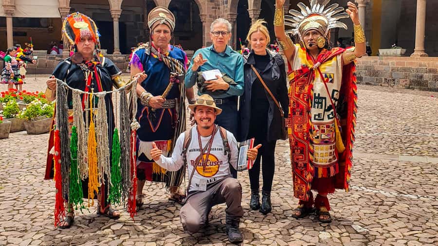 Cusco: Historic Walking Tour with Pisco Sour and Music Show - Who should book this Cusco walk?