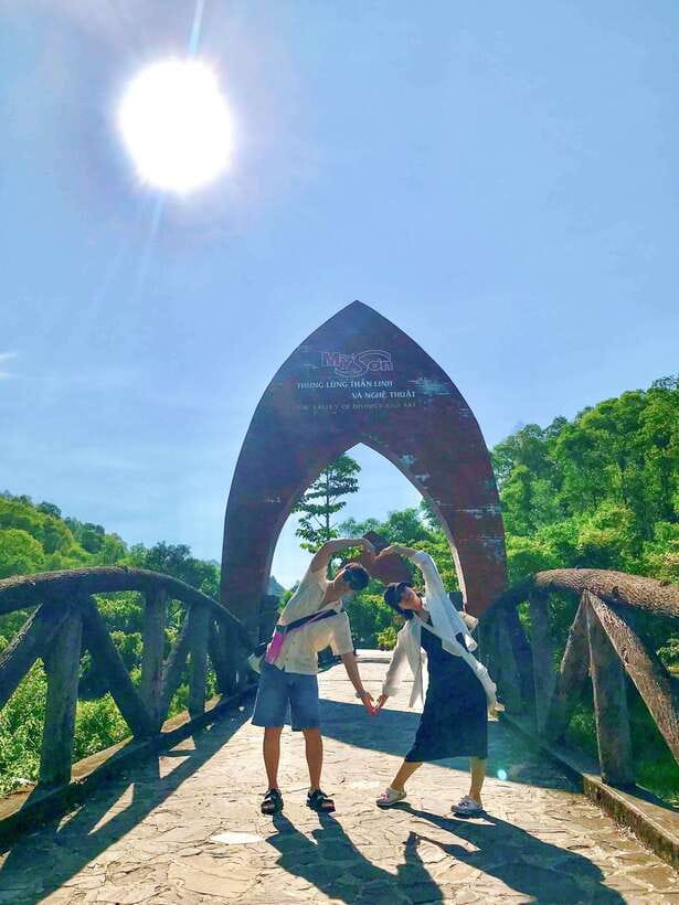 Da Nang: Full-day My Son Sanctuary And Hoi An Heritage Tour - Lunch In Hoi An