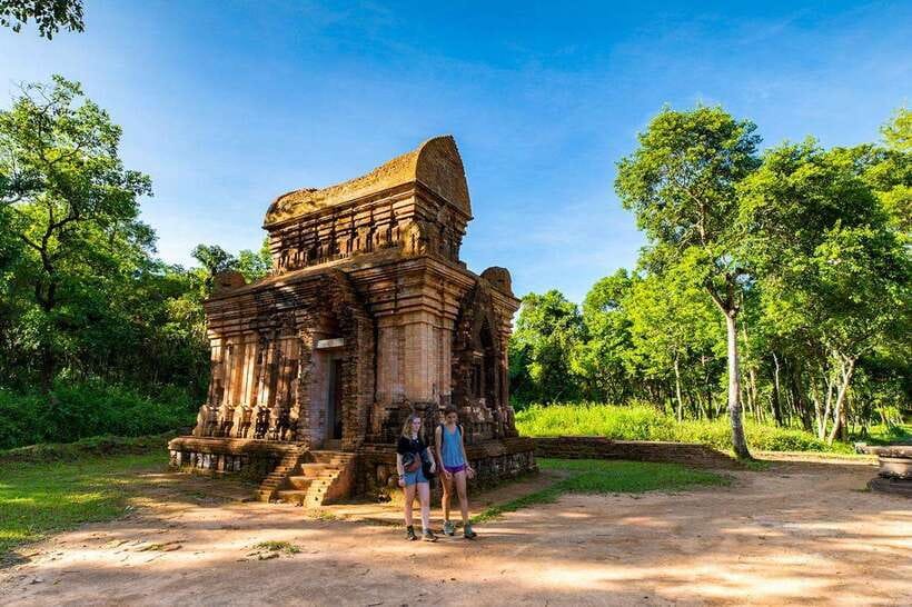 Da Nang: Full-day My Son Sanctuary And Hoi An Heritage Tour - Local Snacks And The Japanese Covered Bridge