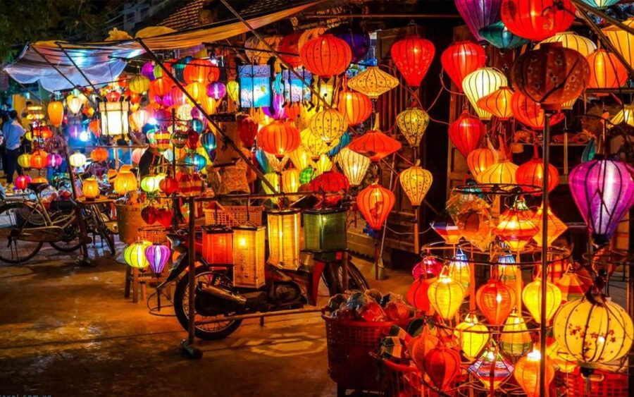Da Nang: Lady Buddha, Marble Mountains, Hoi An Ancient Town - Why the guides matter on a short group tour