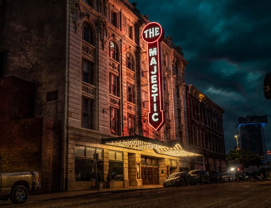 Dallas: Historic West End Ghost Walking Tour - La Quinta and Dealey Pizza add everyday places to the route