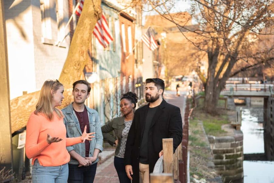 DC: Georgetown History & Architecture Tour with Local Guide - Why Georgetown feels older than Washington