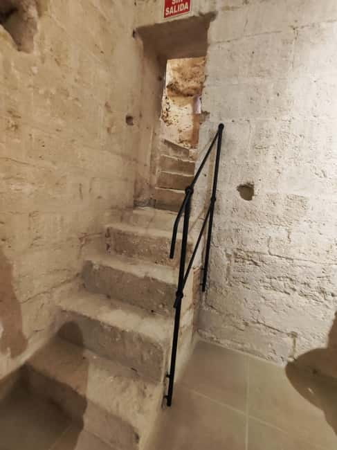Discover the fascinating Alcazaba: History and unique views - Why the Alcazaba deserves your time