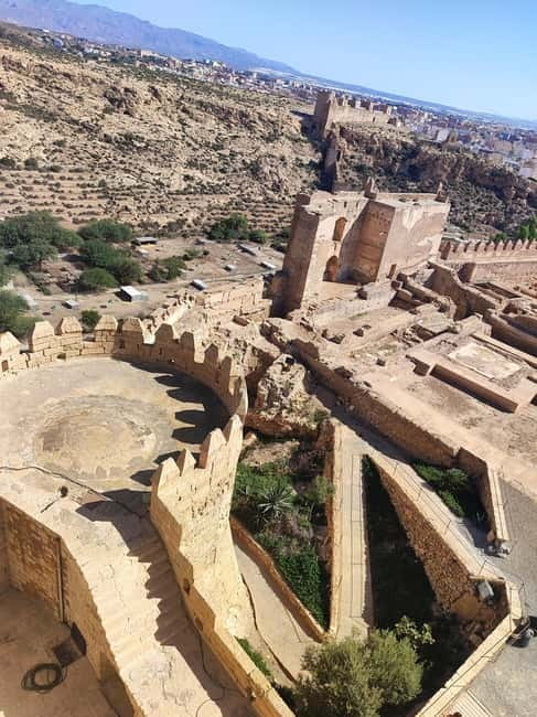 Discover the fascinating Alcazaba: History and unique views - The Christian enclosure and Torre del Homenaje