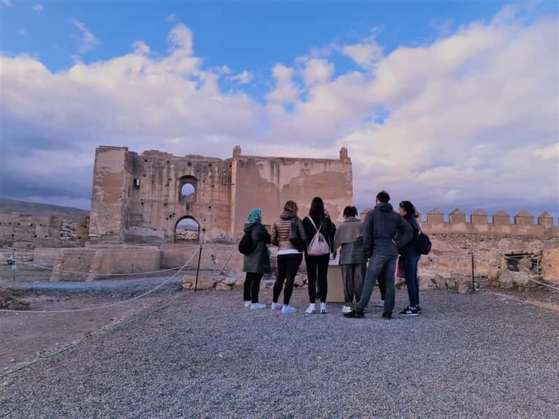 Discover the fascinating Alcazaba: History and unique views - Meeting at Calle Almanzor