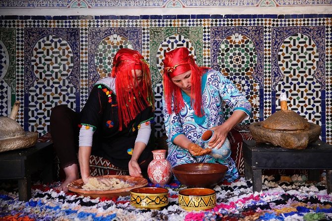 Discovery of Moroccan Culinary Heritage, History and Secrets - Eating what you prepared on the terrace