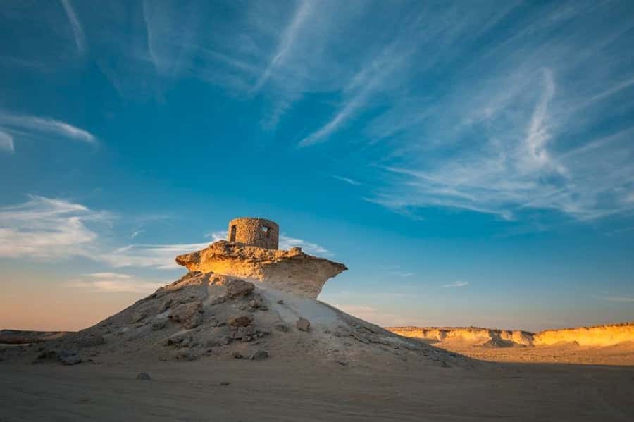 Doha: Combo Heritage & Art Tour of North and West Qatar - Zekreet: a change to western Qatar