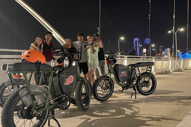 Downtown Dallas Sightseeing & History 2 Hour E-Bike tour - The Dallas Arts District in ten minutes