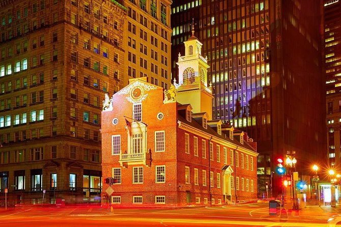 Downtown Freedom Trail Walking Tour - History & Architecture - The Old State House and Boston Massacre Site