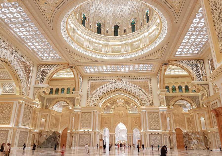 Dubai: Abu Dhabi Grand Mosque, Palace, and Heritage Village - Sheikh Zayed Grand Mosque is the emotional high point