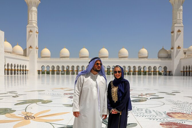 Dubai: Abu Dhabi Trip with Lunch at Al Khayma Heritage Restaurant - Sheikh Zayed Mosque: the emotional center of the day