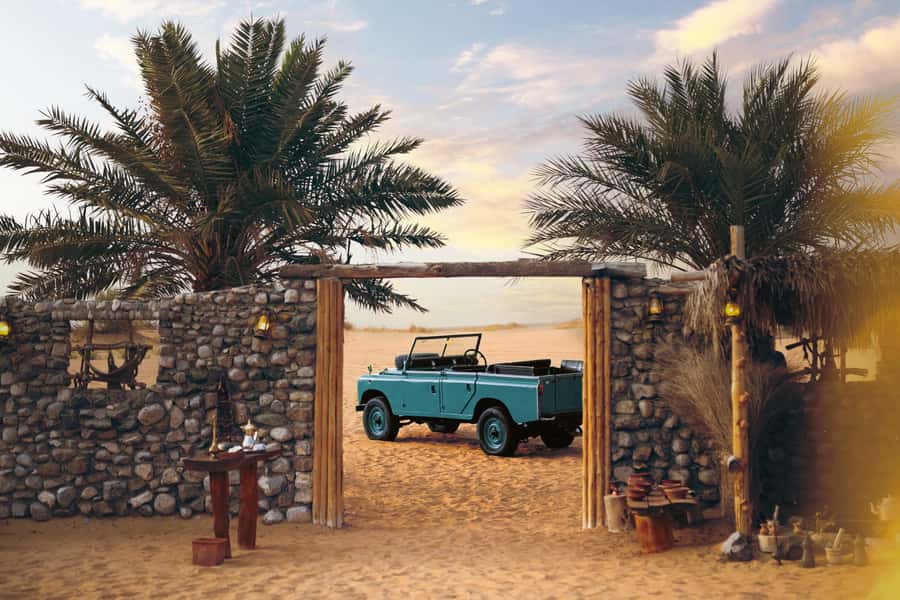 Dubai: Heritage Safari in Vintage Land Rover with Dinner - Falconry at sunset in the open desert