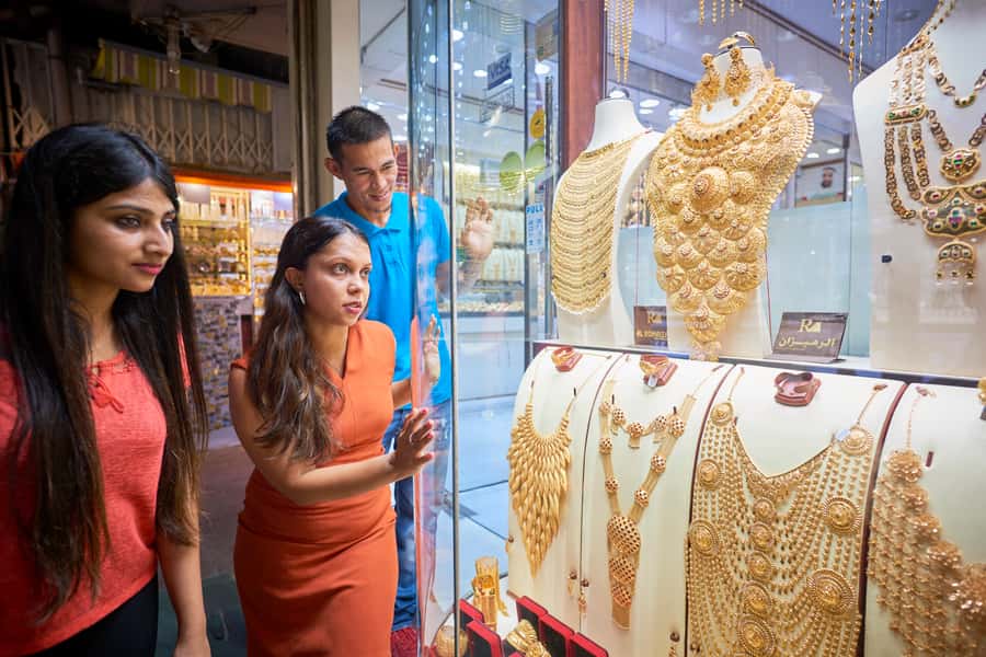Dubai: Private Old Town, Heritage & Souks Walking Tour - The Textile Souk and the art of browsing