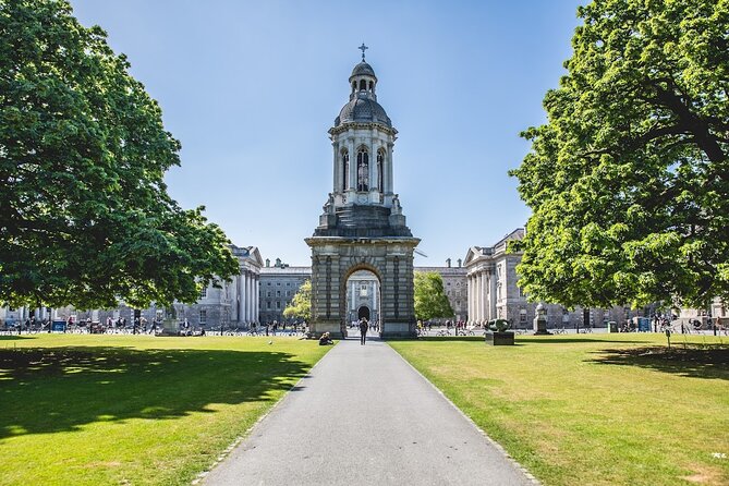 Dublin Historical Centre Food Tour with 8 Food Tastings & Drinks - Warm sausage rolls and a secret bite on Essex Street