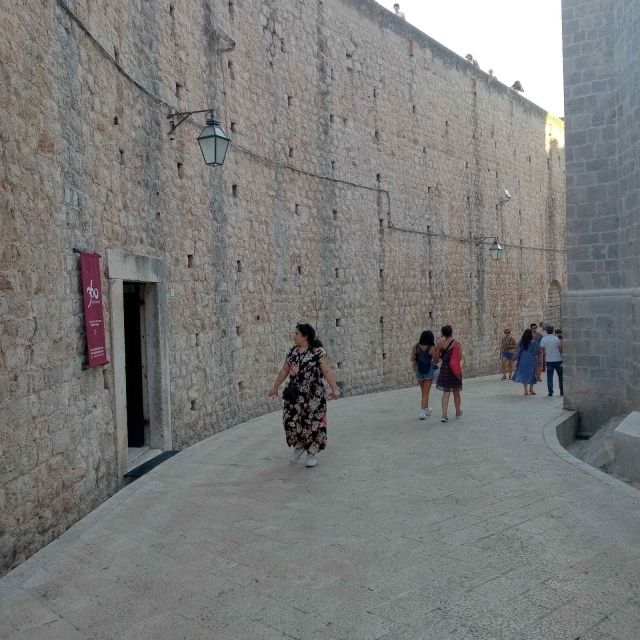 Dubrovnik: Historical Tour with Game of thrones details - From Ploče Gate to Pile Square