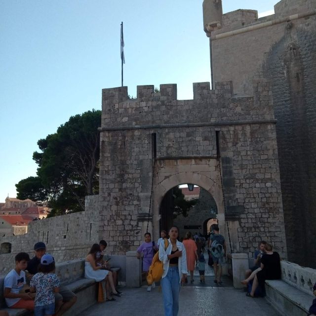 Dubrovnik: Historical Tour with Game of thrones details - Why the six-person limit matters