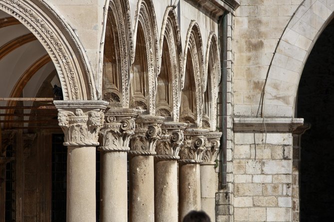 Dubrovnik Old Town History Walking Tour - From the fountain to the Franciscan Monastery