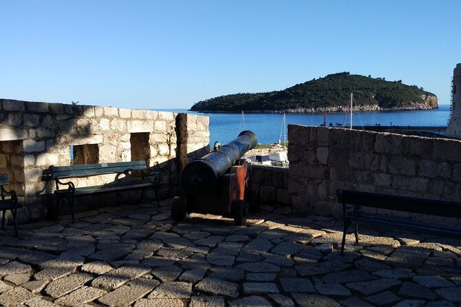 Dubrovnik Old Town: Small-Group Walking Tour With A Local - How the small group changes the experience