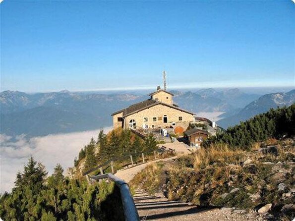 Eagle's Nest-Berchtesgaden-Obersalzberg Private Half Day WWII Historical Tour - Key points at a glance
