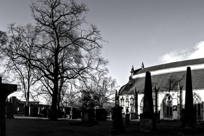 Edinburgh - Dark History - St Giles’ Cathedral and the secrets beside it