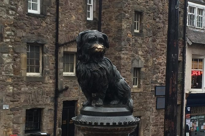 Edinburgh: History Lovers Old Town Walking Tour - The Royal Mile as Edinburgh’s Main Spine