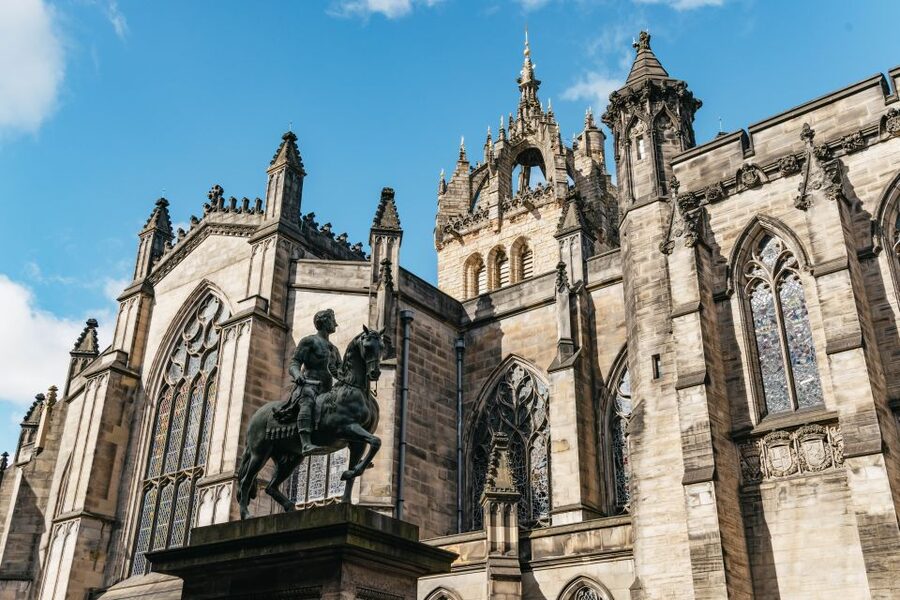 Edinburgh: Old Town History and Tales Walking Tour - Why Edinburgh’s Old Town works so well on foot