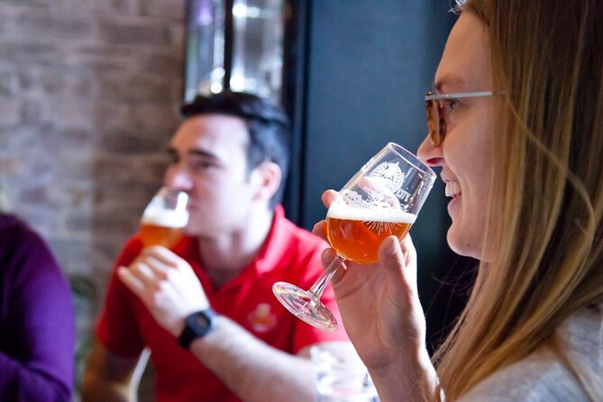 Edinburgh: Pubs & History Walking Tour with Beer Tasting - Why this Edinburgh beer walk works